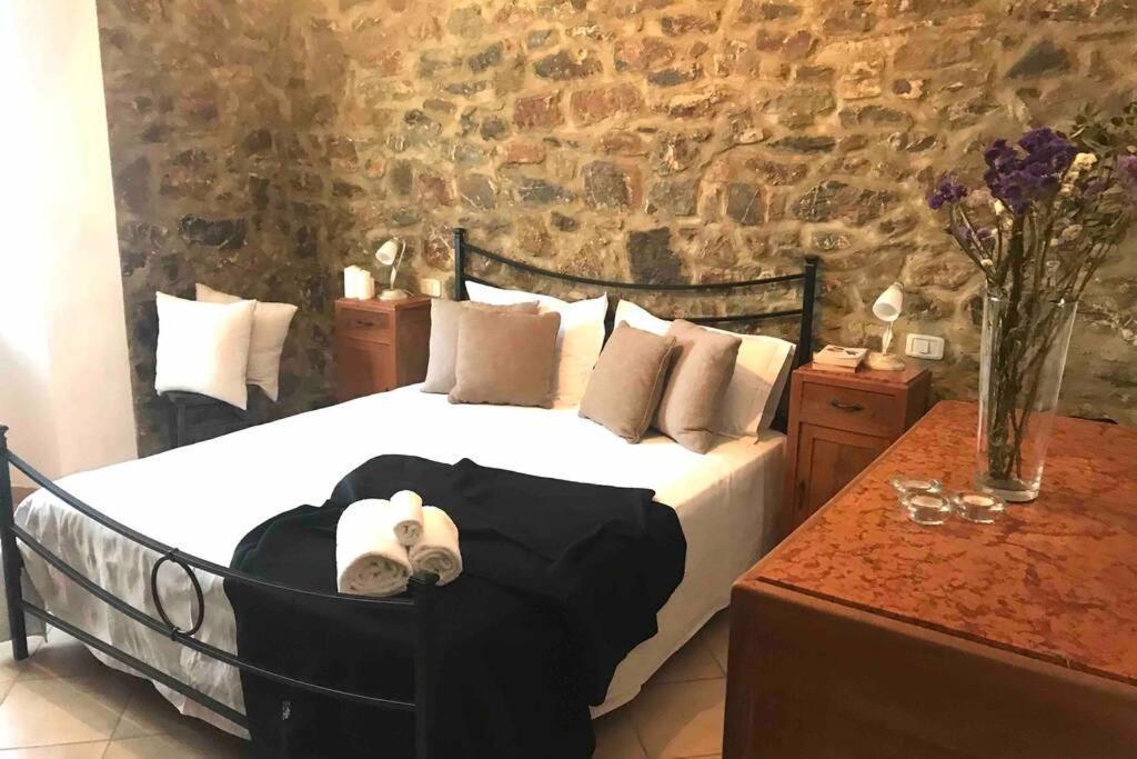 Villetta Indipendente Con Giardino Campiglia d'Orcia Экстерьер фото